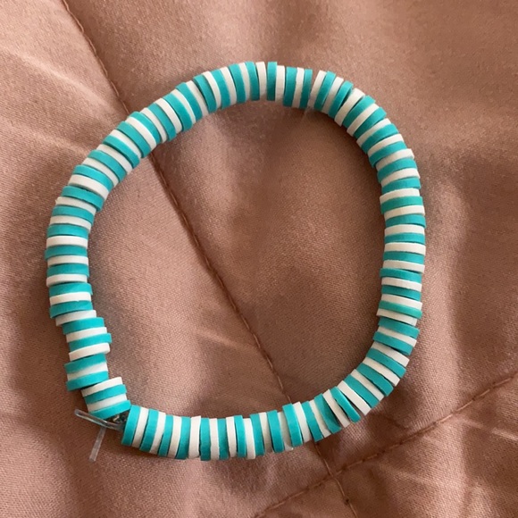 white and turquoise bracelet - Picture 2 of 2